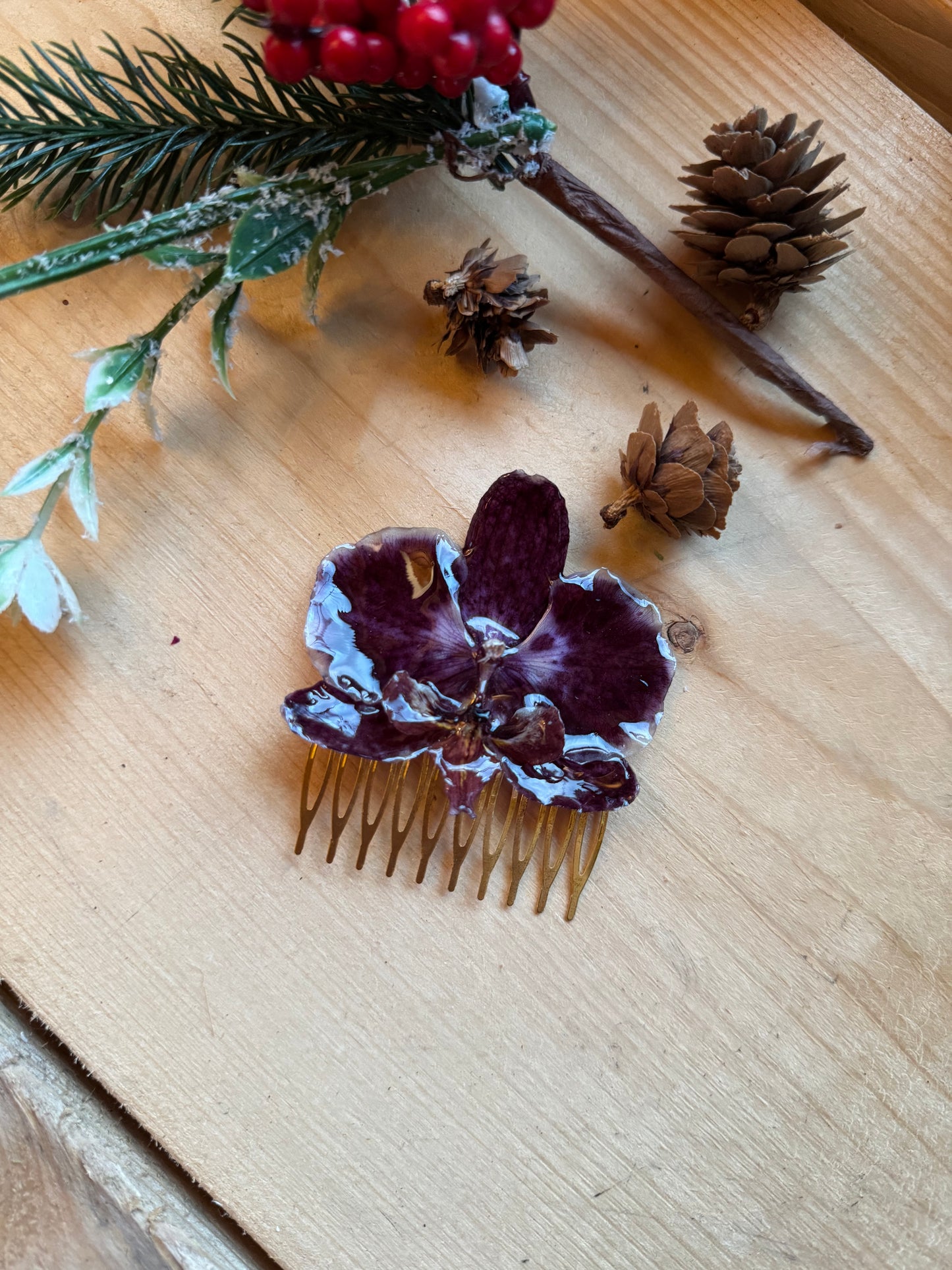 Real orchid hair comb